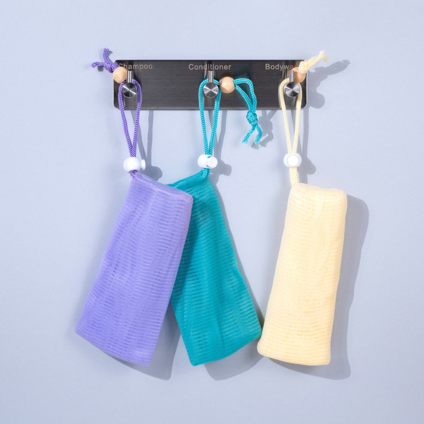 Foaming Nets & Hooks White