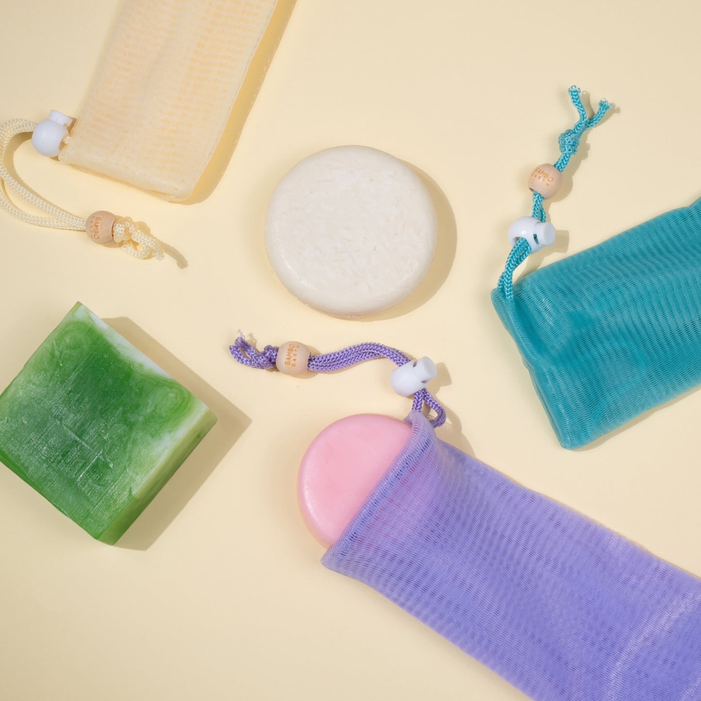 Foaming Nets & Hooks White